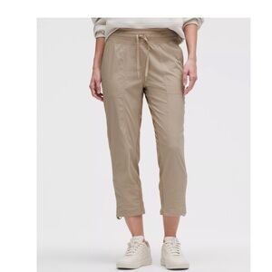 Lululemon Dance Studio MR Crop SHOK 4